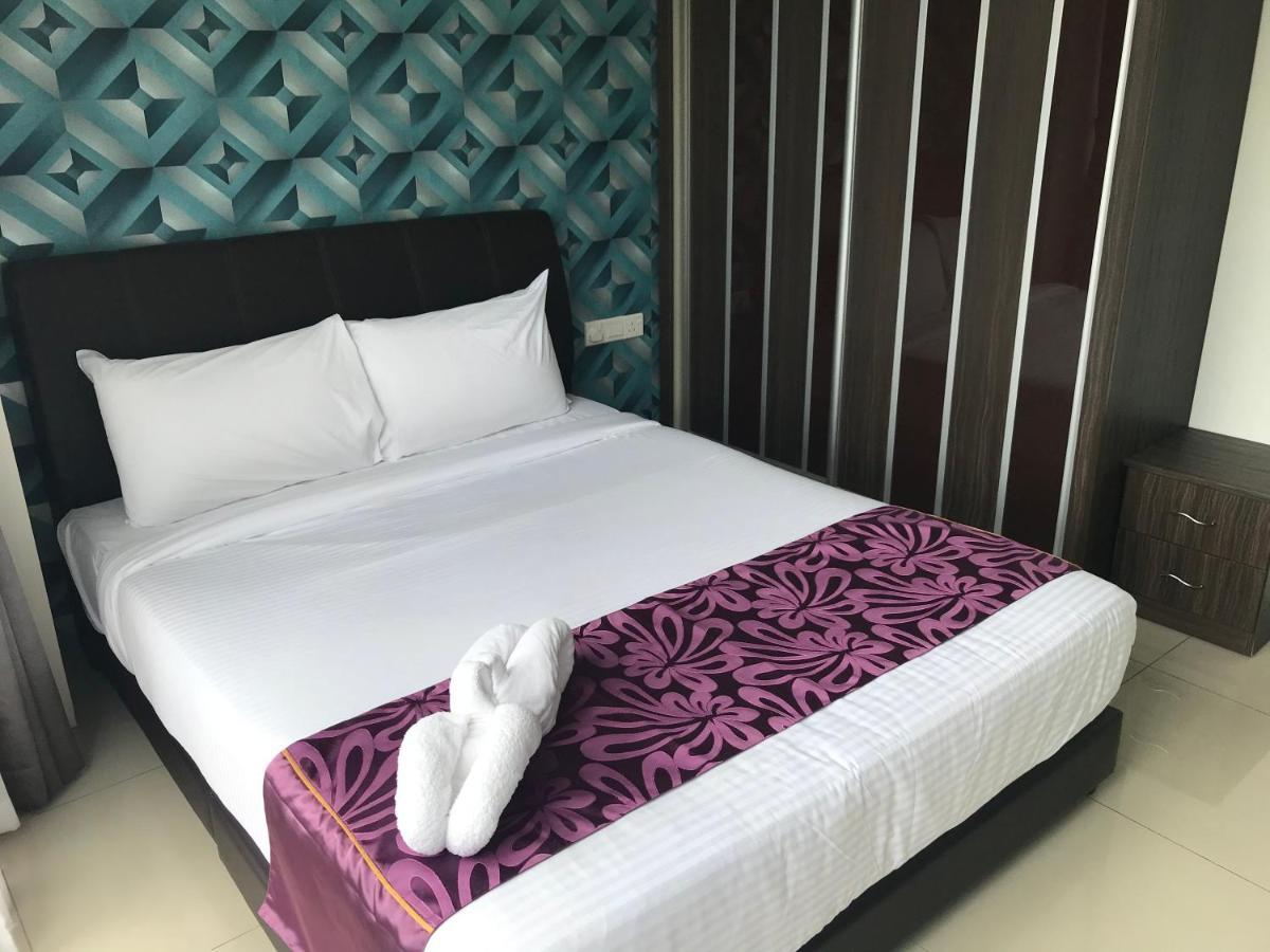 Rock Mountain Hotell Raub Exteriör bild
